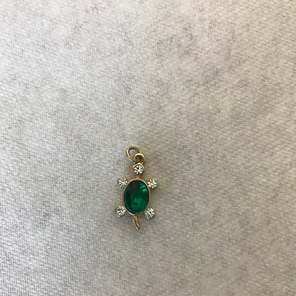 Necklace pendant